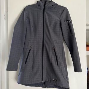 Kerrits - equestrian all weather riding coat - split tail- size SMALL